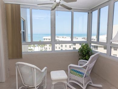 Enjoy  Views of the Gulf from this Two Bedroom Siesta Condo